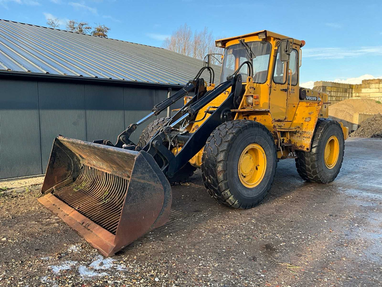 VOLVO BM 4300B SHOVEL - Wheel loader: picture 2 VOLVO BM 4300B SHOVEL - Wheel loader: picture 2