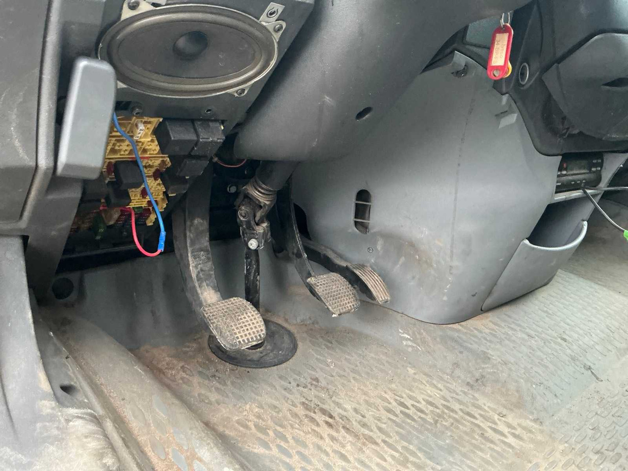 Van 2004 IVECO DAILY COMMERCIAL VEHICLE: picture 17 Van 2004 IVECO DAILY COMMERCIAL VEHICLE: picture 17