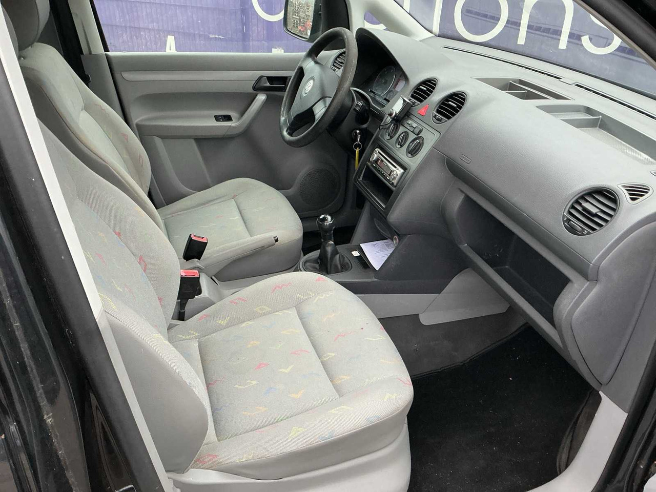 2006 - VOLKSWAGEN - CADDY - 1.9 TDI - COMMERCIAL VEHICLE - Van: picture 5 2006 - VOLKSWAGEN - CADDY - 1.9 TDI - COMMERCIAL VEHICLE - Van: picture 5