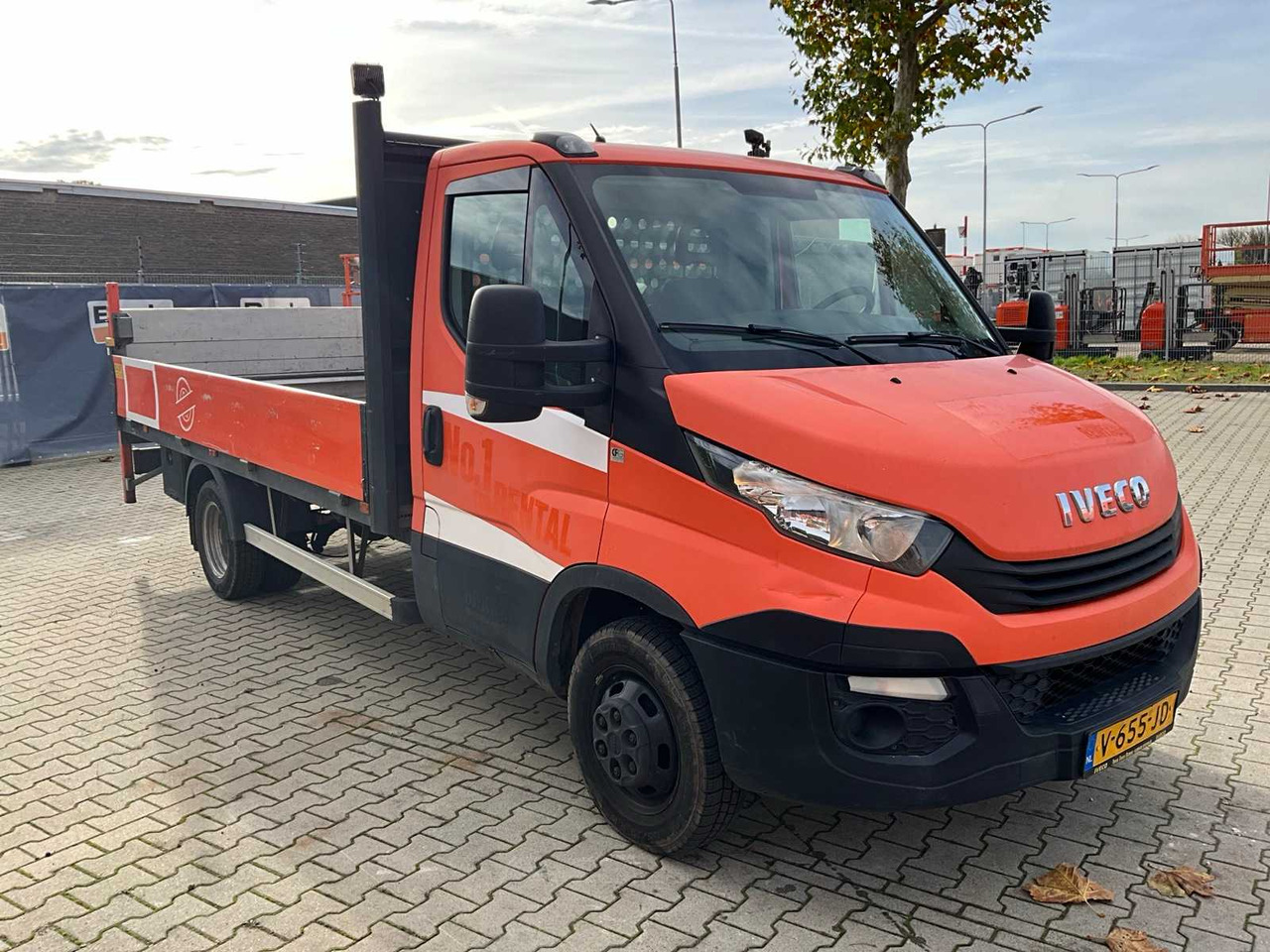2017 IVECO DAILY 35-140 FLATBED TRUCK - Van: picture 4 2017 IVECO DAILY 35-140 FLATBED TRUCK - Van: picture 4