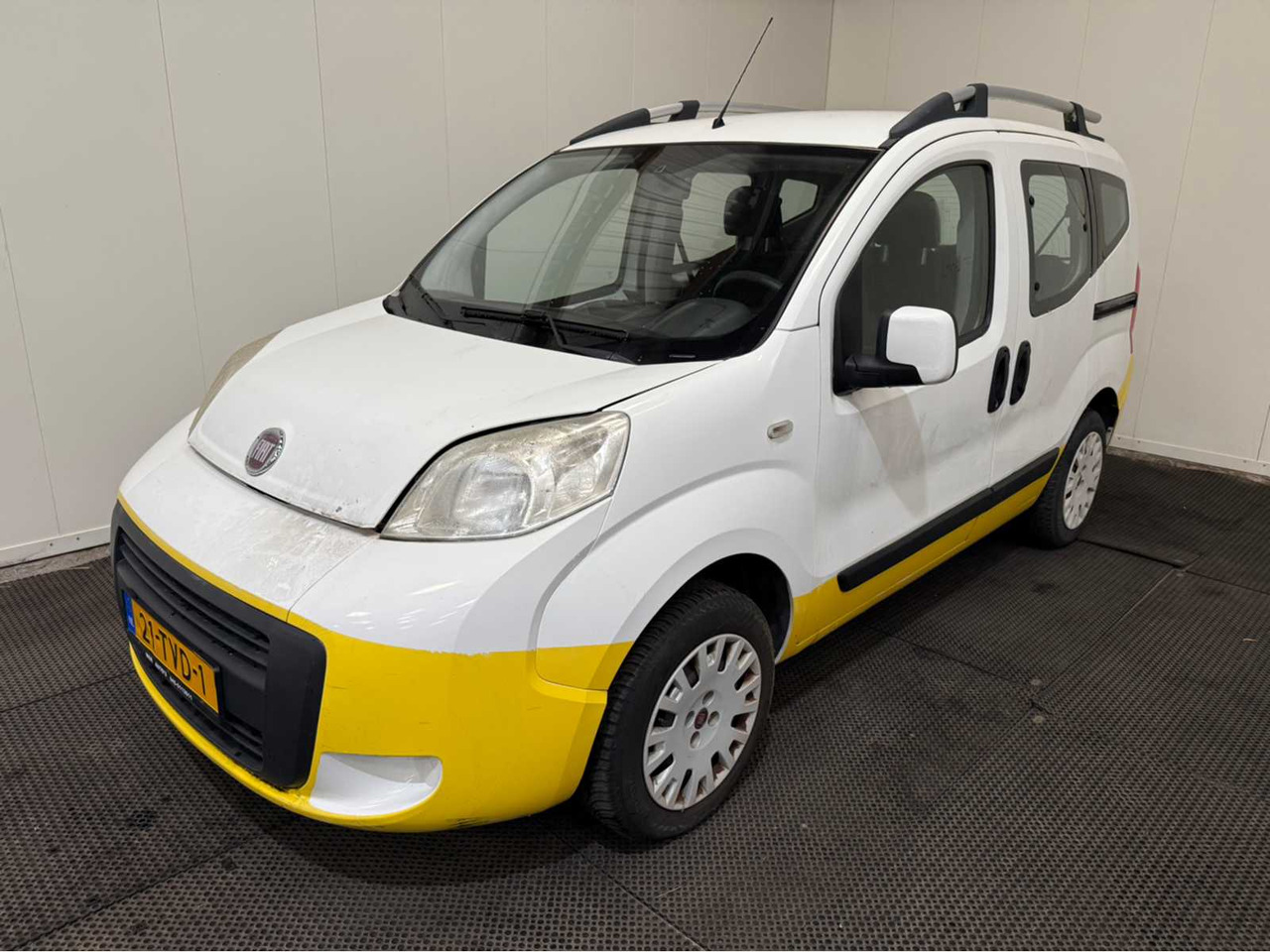 FIAT - QUBO - COMMERCIAL VEHICLE - 2012 - Van: picture 1 FIAT - QUBO - COMMERCIAL VEHICLE - 2012 - Van: picture 1