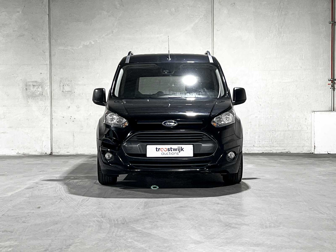 FORD TRANSIT CONNECT 1.5 ECOBLUE L2 AMBIENTE 101HP 2017, VND-90-K COMMERCIAL VEHICLE - Van: picture 3 FORD TRANSIT CONNECT 1.5 ECOBLUE L2 AMBIENTE 101HP 2017, VND-90-K COMMERCIAL VEHICLE - Van: picture 3