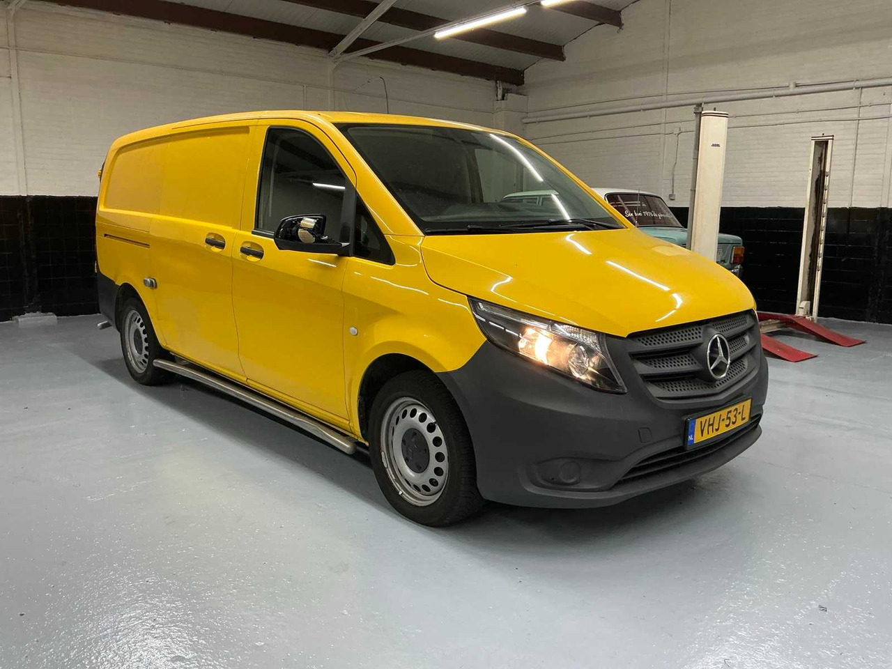 MERCEDES-BENZ EVITO COMMERCIAL VEHICLE (VHJ-53-L) - Van: picture 3 MERCEDES-BENZ EVITO COMMERCIAL VEHICLE (VHJ-53-L) - Van: picture 3