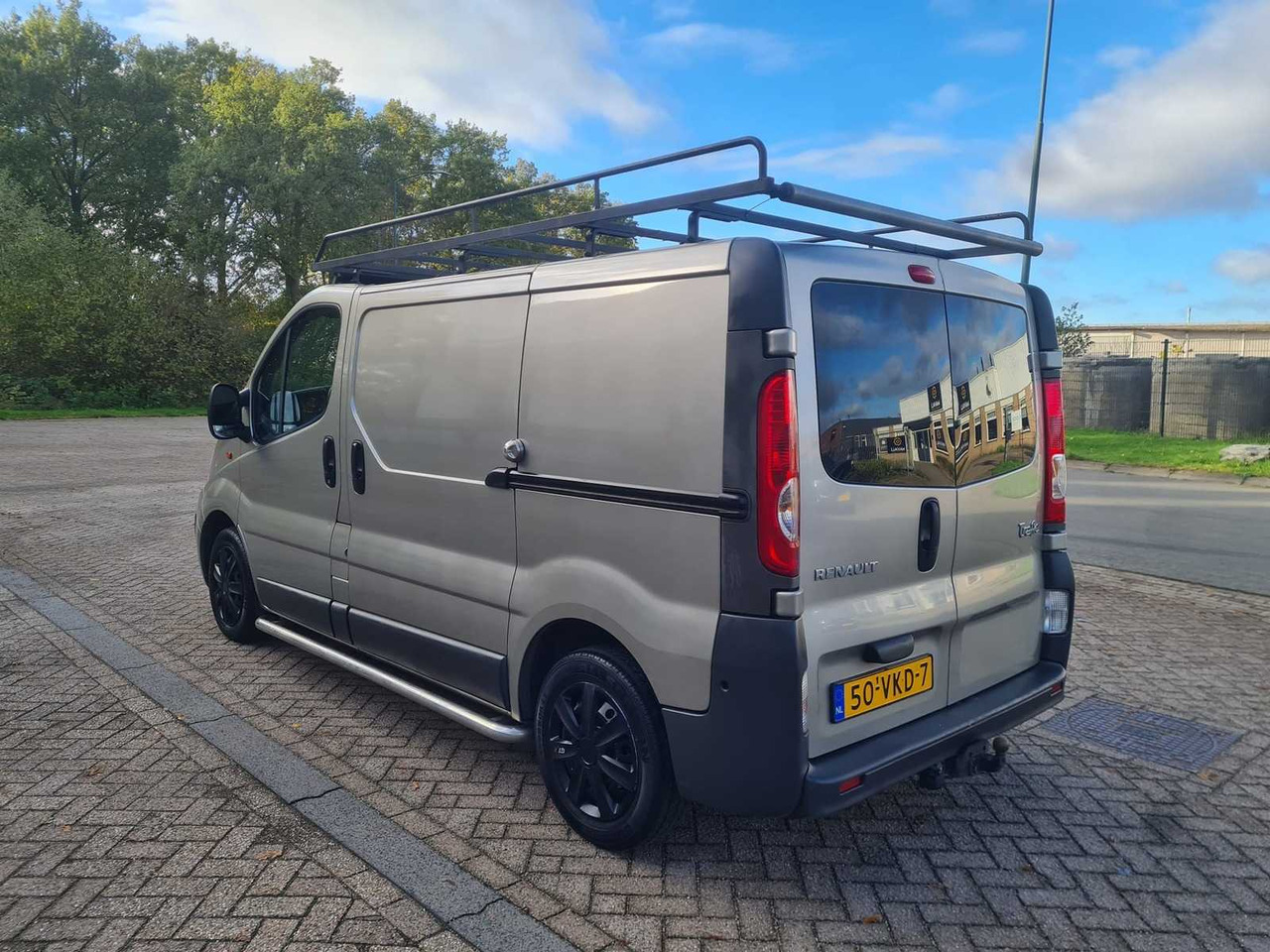 RENAULT - TRAFIC - 2.0 DCI T27 L1H1 - 50-VKD-7 - Van: picture 4 RENAULT - TRAFIC - 2.0 DCI T27 L1H1 - 50-VKD-7 - Van: picture 4