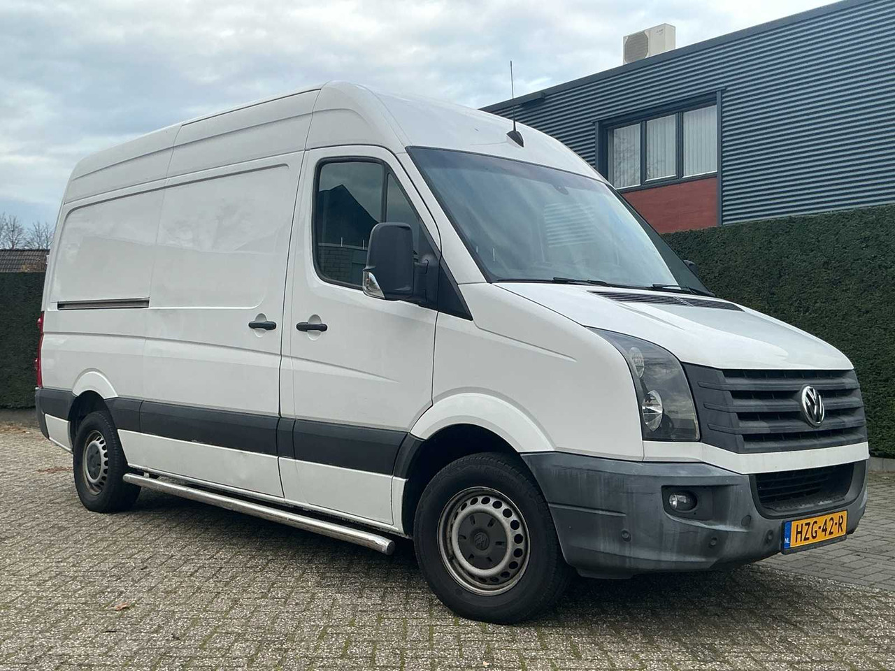 VOLKSWAGEN CRAFTER TDI L2H2 CAMPER BUS HZG-42-R - Van: picture 3 VOLKSWAGEN CRAFTER TDI L2H2 CAMPER BUS HZG-42-R - Van: picture 3
