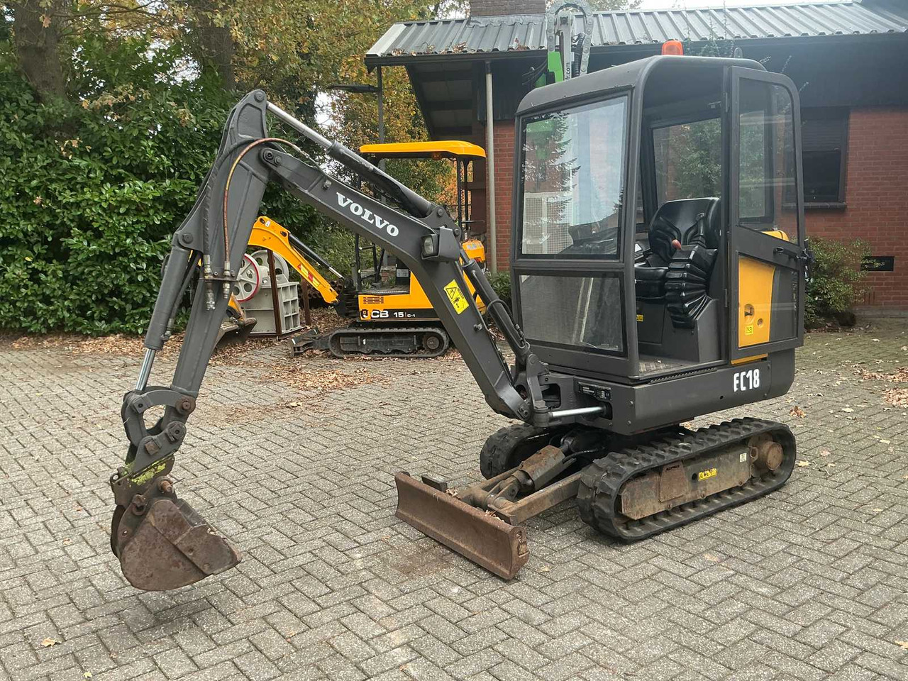Volvo 2015 VOLVO EC-18D MINI EXCAVATOR - Mini excavator: picture 1 Volvo 2015 VOLVO EC-18D MINI EXCAVATOR - Mini excavator: picture 1