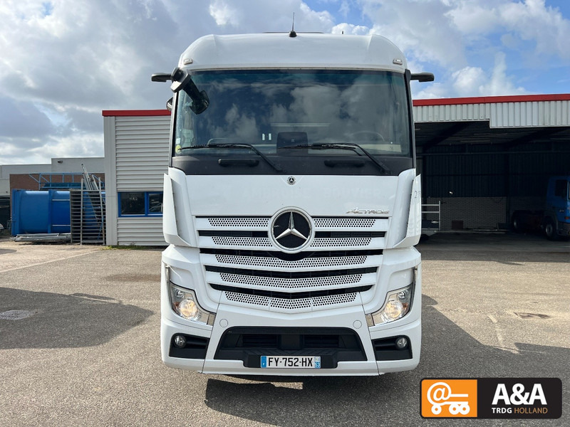 Mercedes-Benz ACTROS 1845 LS - SAUDI - 05/2021 - 340.000 KM - NEW CONDITION - Tractor unit: picture 5 Mercedes-Benz ACTROS 1845 LS - SAUDI - 05/2021 - 340.000 KM - NEW CONDITION - Tractor unit: picture 5