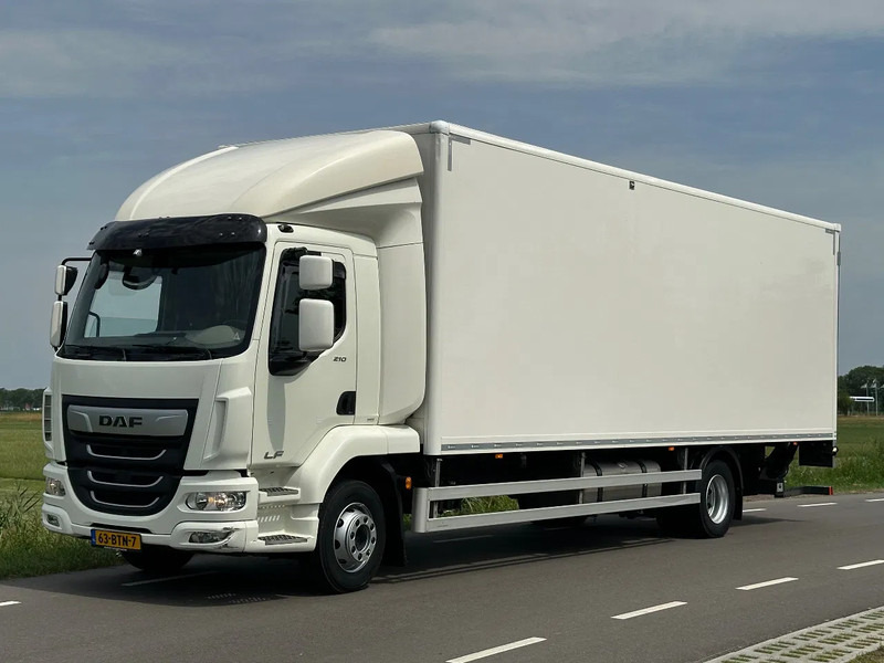 Box truck DAF LF 210 LF210.14. EURO6. 2022. 183401km 805x248x248. Bakwagen met Laadklep 2500kg: picture 1