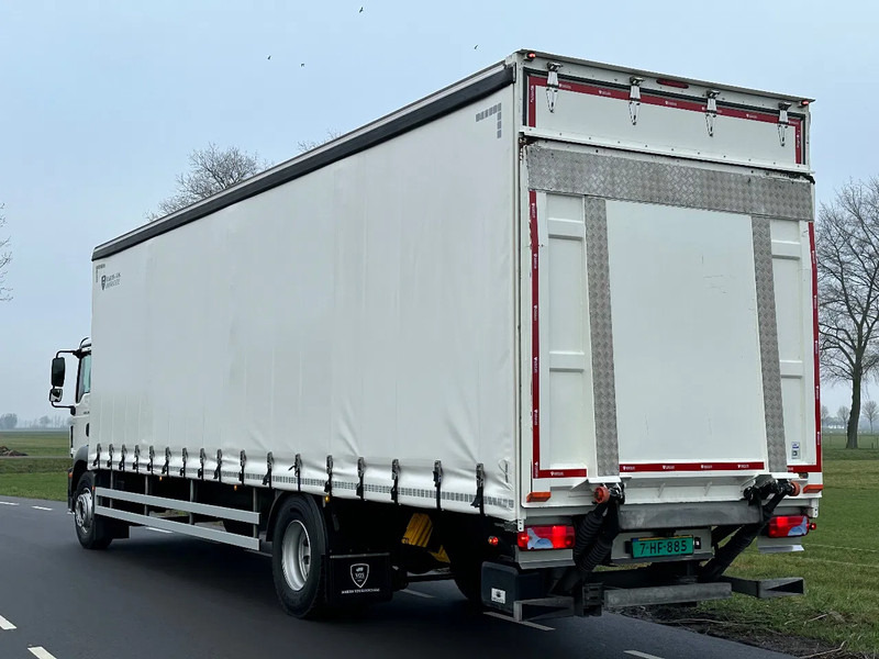 MAN TGM TGM. 15.250. EURO6. 2020. Schuifzeil Bakwagen met Laadklep 990x248x270 - Curtainsider truck: picture 3 MAN TGM TGM. 15.250. EURO6. 2020. Schuifzeil Bakwagen met Laadklep 990x248x270 - Curtainsider truck: picture 3