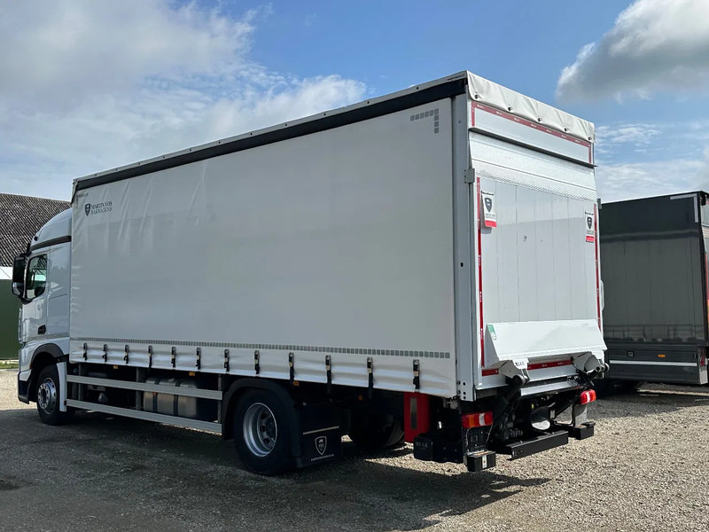 Mercedes-Benz Actros 1843 ACTROS 1843L 2022. 183432km Schuifzeil met Laadklep 2000kg - Curtainsider truck: picture 5 Mercedes-Benz Actros 1843 ACTROS 1843L 2022. 183432km Schuifzeil met Laadklep 2000kg - Curtainsider truck: picture 5