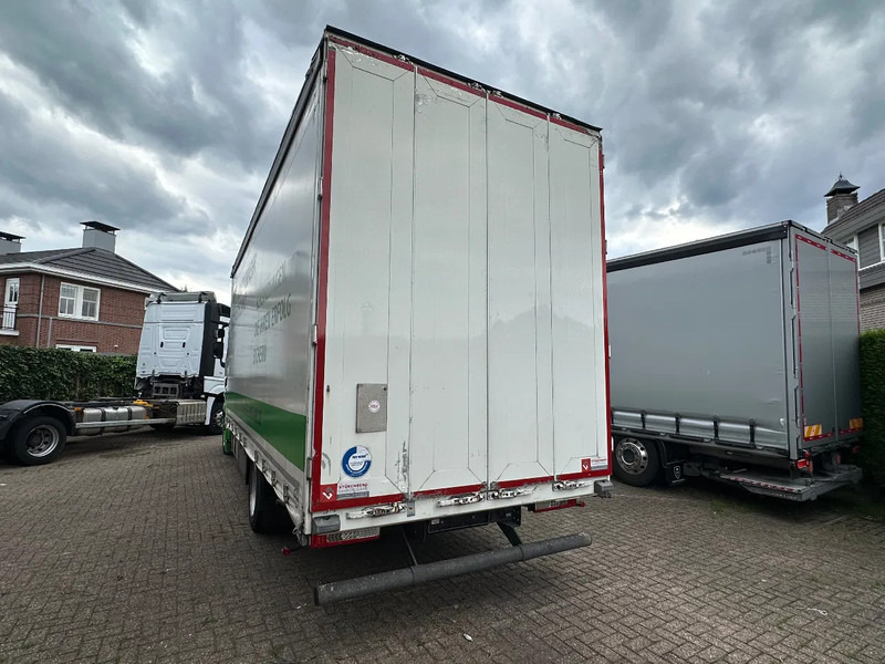 Renault T HIGH 440 - Curtainsider truck: picture 5 Renault T HIGH 440 - Curtainsider truck: picture 5