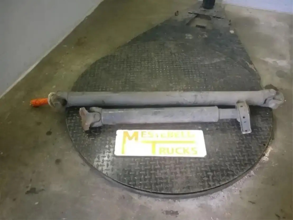 DAF Aandrijfas LF45 - Drive shaft for Truck: picture 1 DAF Aandrijfas LF45 - Drive shaft for Truck: picture 1