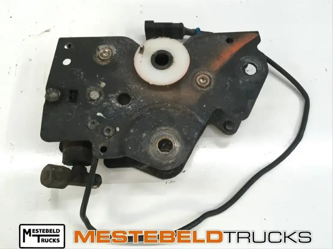DAF Cabinevergendeling links - Cab and interior for Truck: picture 1 DAF Cabinevergendeling links - Cab and interior for Truck: picture 1