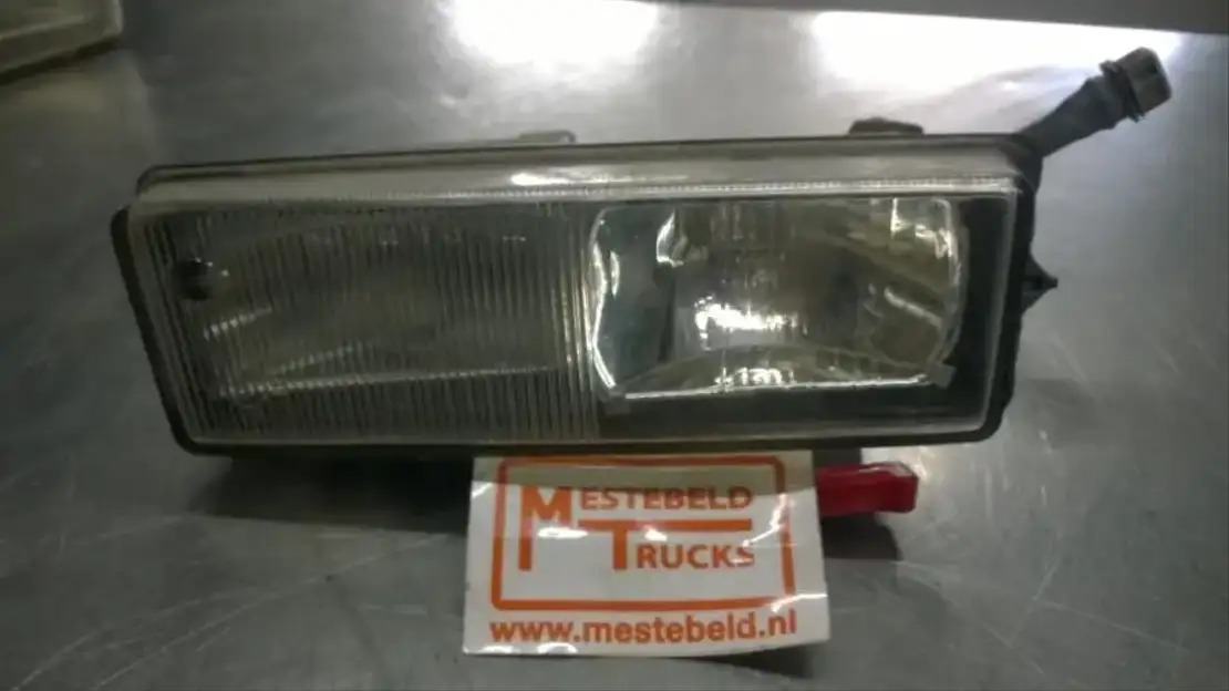 DAF Combi lamp rechts - Electrical system for Truck: picture 1 DAF Combi lamp rechts - Electrical system for Truck: picture 1