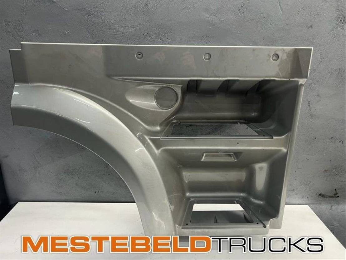 DAF Instapbak rechts - Frame/ Chassis for Truck: picture 1 DAF Instapbak rechts - Frame/ Chassis for Truck: picture 1