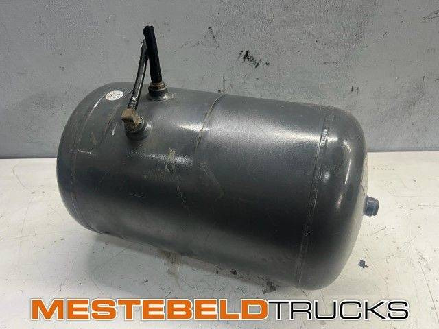 DAF Luchttank - Expansion tank for Truck: picture 1 DAF Luchttank - Expansion tank for Truck: picture 1
