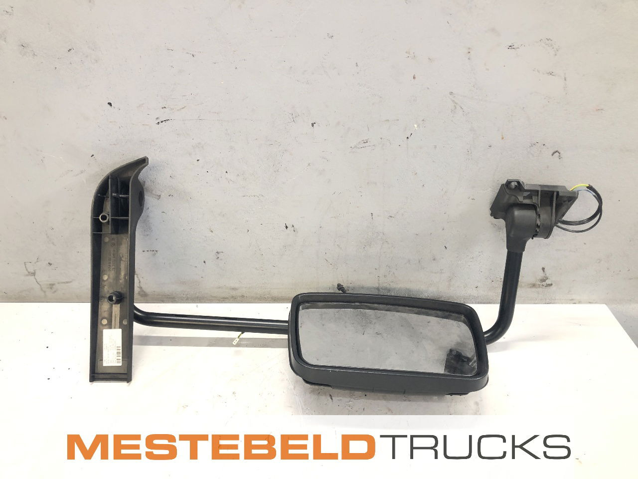 DAF Spiegel met steun links - Cab and interior for Truck: picture 1 DAF Spiegel met steun links - Cab and interior for Truck: picture 1