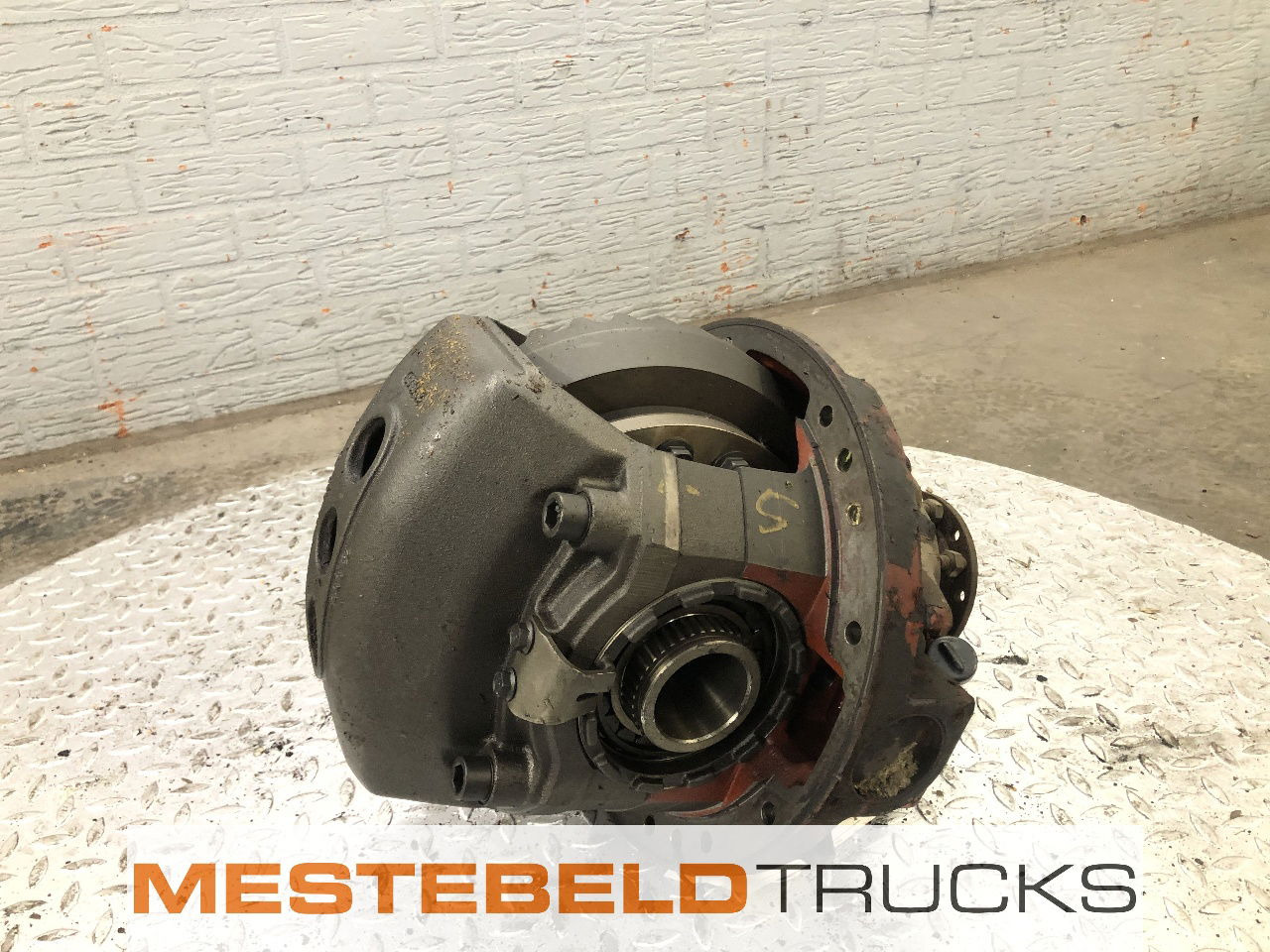 Iveco Differentieel 06 38 L - Rear axle for Truck: picture 1 Iveco Differentieel 06 38 L - Rear axle for Truck: picture 1