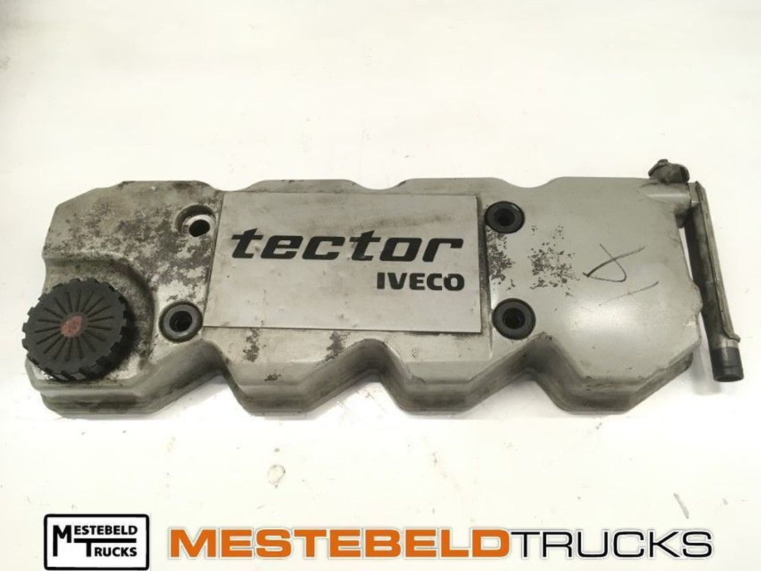 Iveco Kleppendeksel - Engine and parts for Truck: picture 1 Iveco Kleppendeksel - Engine and parts for Truck: picture 1