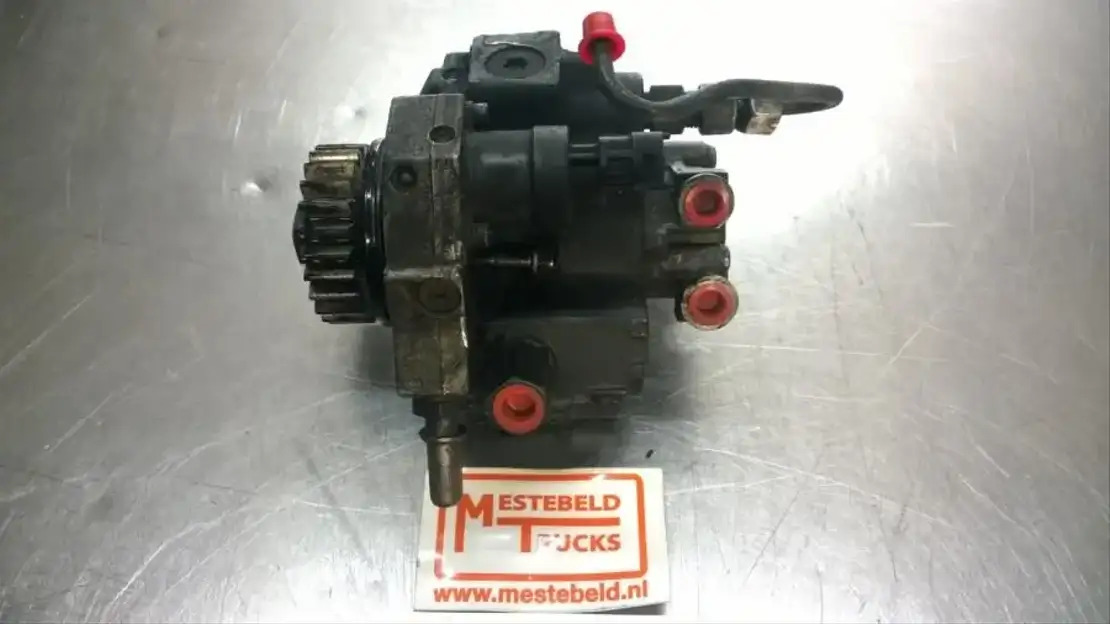 MAN Brandstofpomp - Fuel system for Truck: picture 1 MAN Brandstofpomp - Fuel system for Truck: picture 1