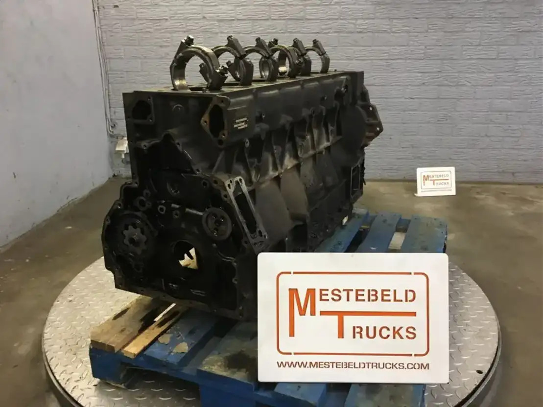 MAN Motorblok D2066 LF - Engine and parts for Truck: picture 1 MAN Motorblok D2066 LF - Engine and parts for Truck: picture 1