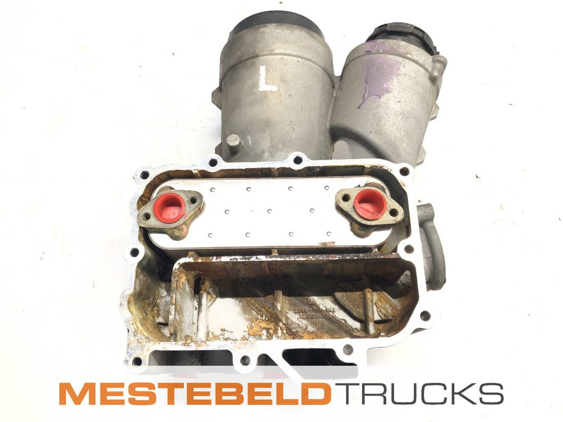 MAN Oliemodule links D2868 LF02 - Engine and parts for Truck: picture 1 MAN Oliemodule links D2868 LF02 - Engine and parts for Truck: picture 1