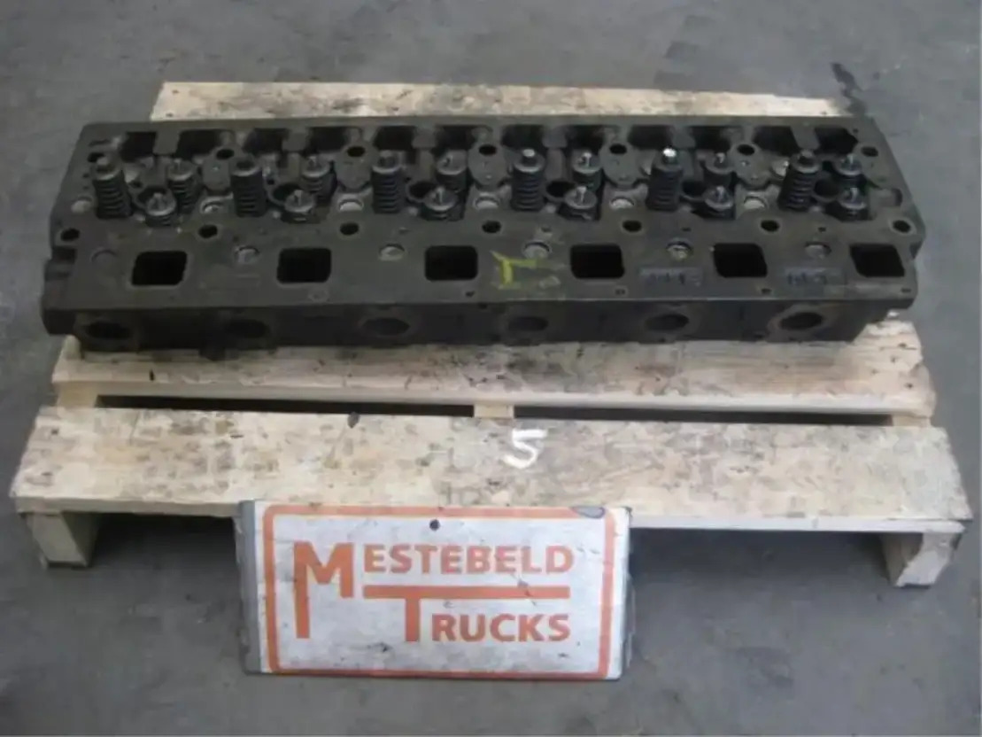 Mercedes-Benz Cilinderkop Atego - Engine and parts for Truck: picture 1 Mercedes-Benz Cilinderkop Atego - Engine and parts for Truck: picture 1