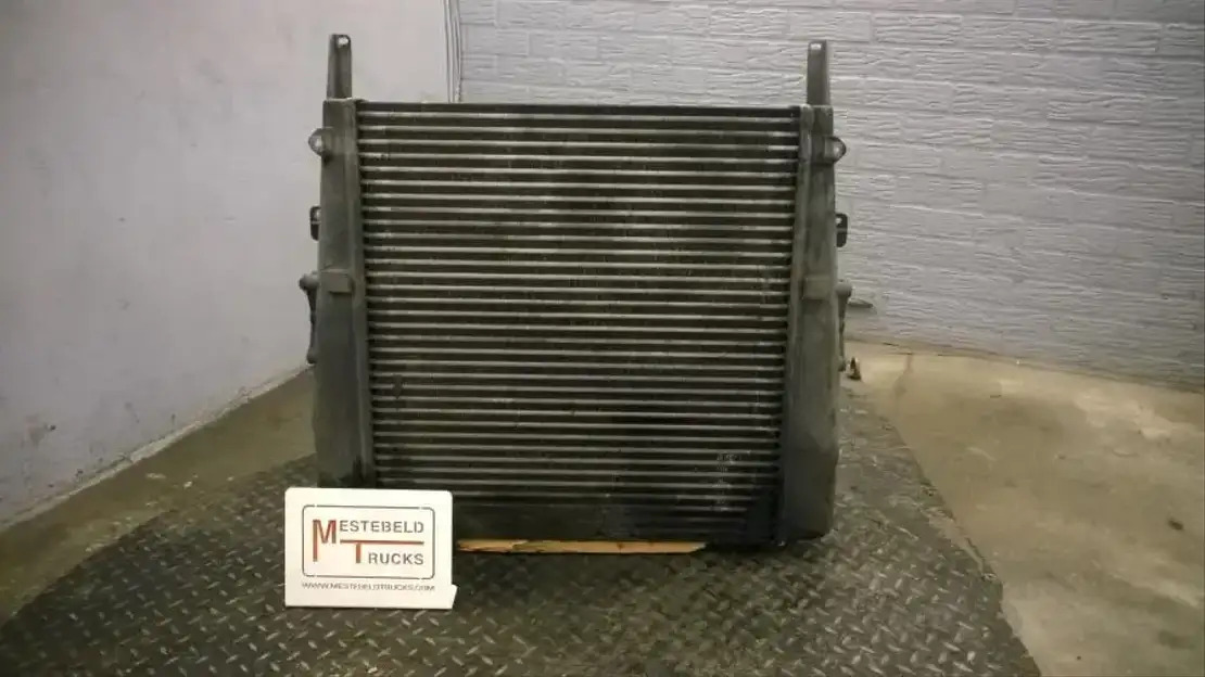 Mercedes-Benz Intercooler Econic - Cooling system for Truck: picture 1 Mercedes-Benz Intercooler Econic - Cooling system for Truck: picture 1