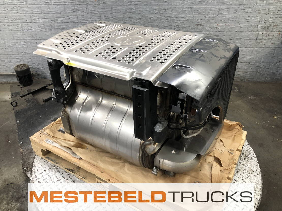 Mercedes-Benz Katalysator - Exhaust system for Truck: picture 1 Mercedes-Benz Katalysator - Exhaust system for Truck: picture 1