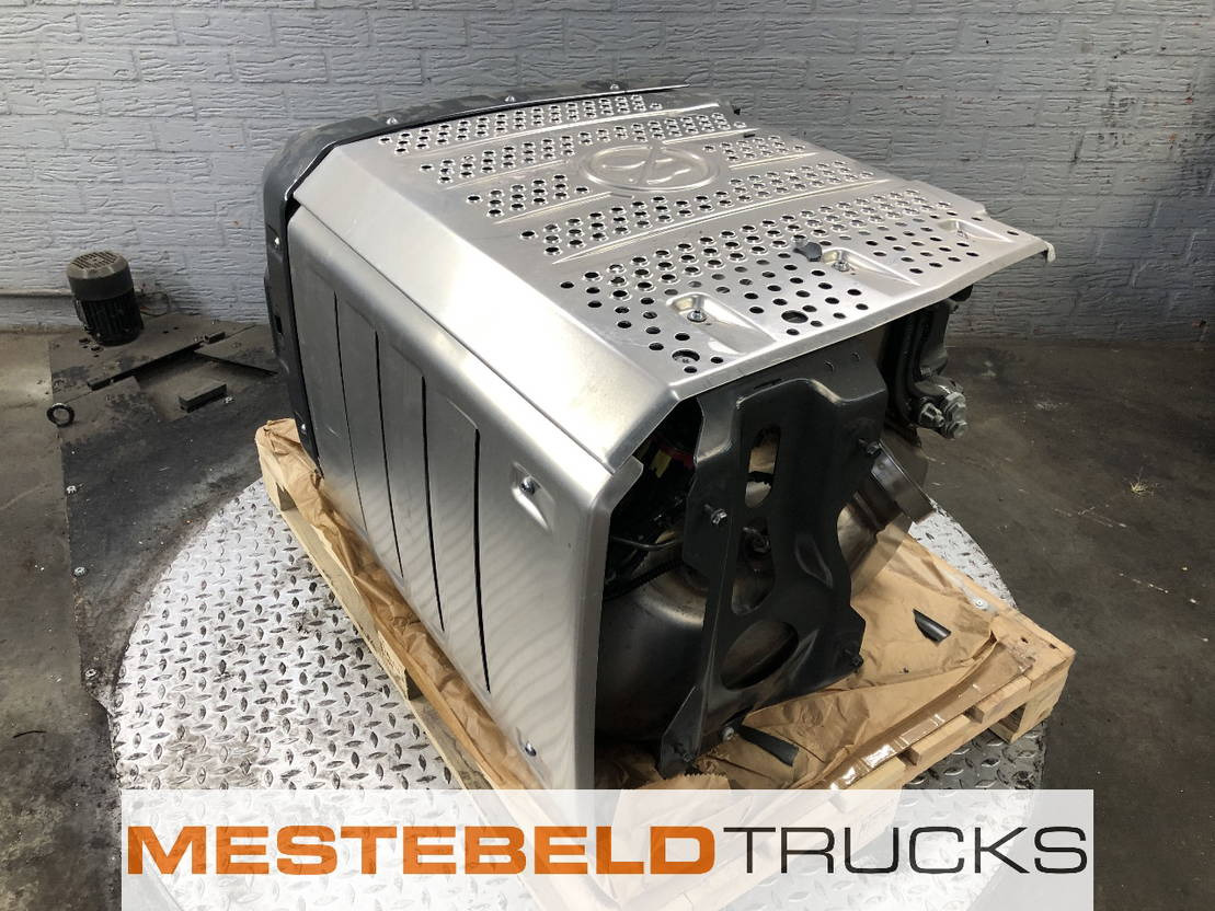 Mercedes-Benz Katalysator - Exhaust system for Truck: picture 2 Mercedes-Benz Katalysator - Exhaust system for Truck: picture 2