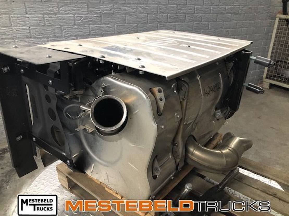 Mercedes-Benz Uitlaatsysteem - Exhaust system for Truck: picture 2 Mercedes-Benz Uitlaatsysteem - Exhaust system for Truck: picture 2
