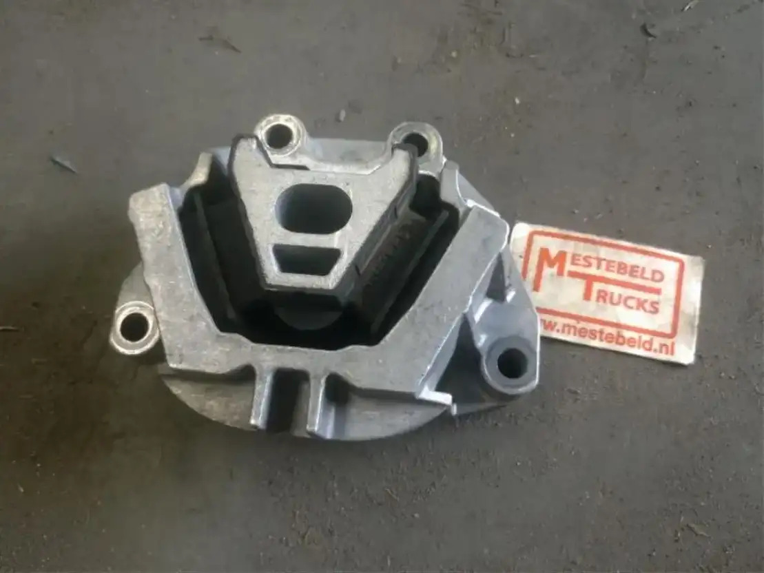 Renault Motorsteun Midlum - Frame/ Chassis for Truck: picture 1 Renault Motorsteun Midlum - Frame/ Chassis for Truck: picture 1