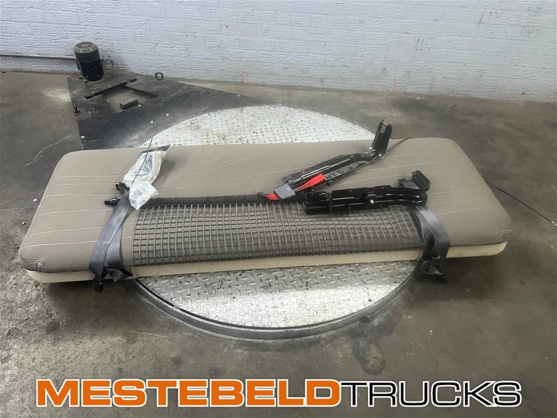 Scania Bovenbed - Cab and interior for Truck: picture 1 Scania Bovenbed - Cab and interior for Truck: picture 1