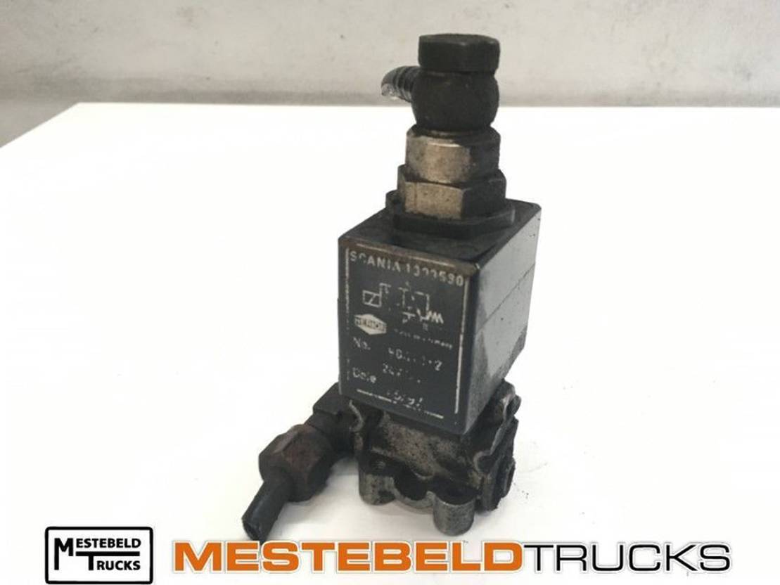 Scania Magneetventiel - Brake valve for Truck: picture 1 Scania Magneetventiel - Brake valve for Truck: picture 1