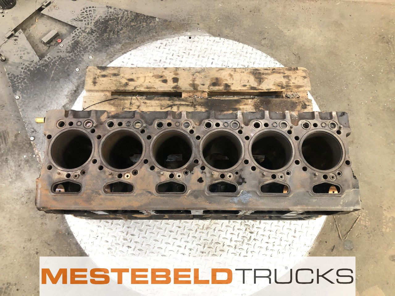 Scania Motorblok DC 13 141 - Engine and parts for Truck: picture 3 Scania Motorblok DC 13 141 - Engine and parts for Truck: picture 3