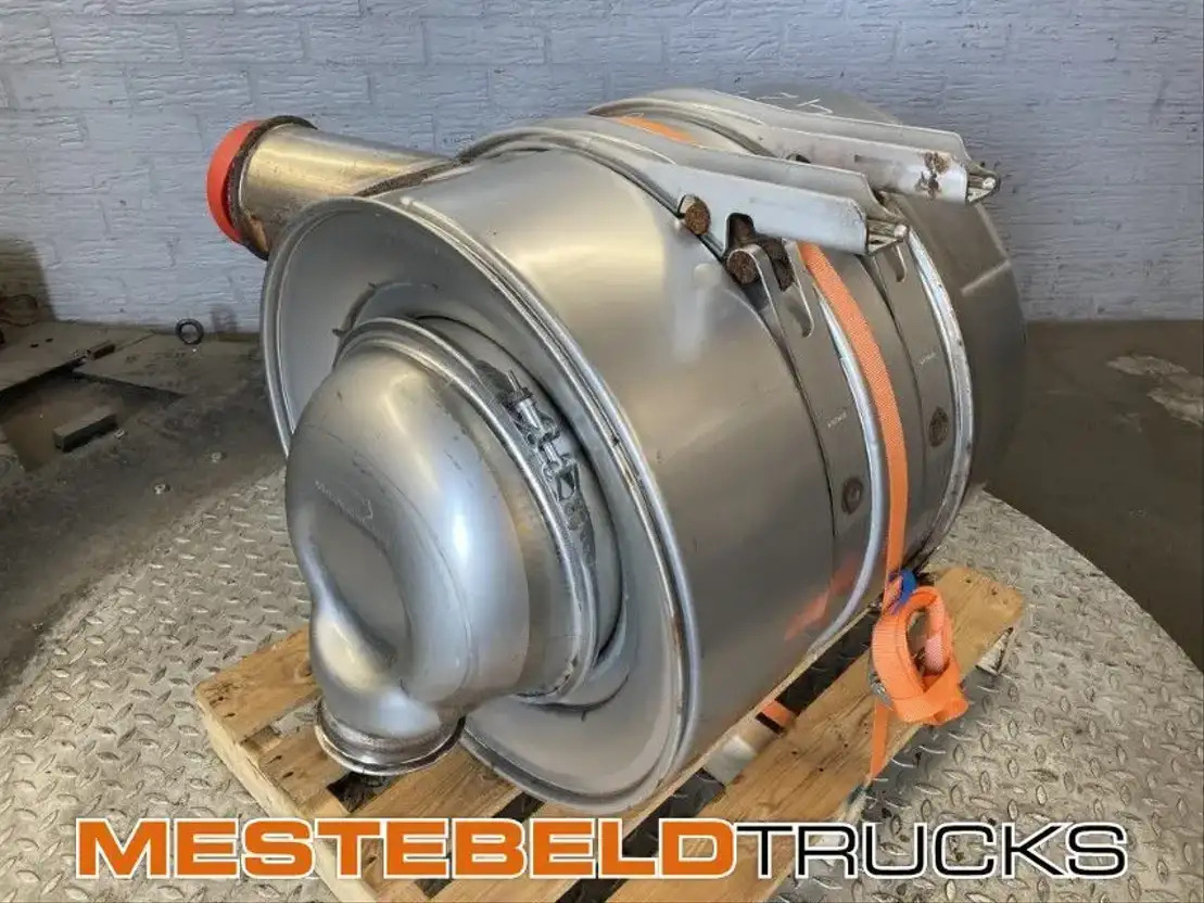 Scania Uitlaatdemper - Exhaust system for Truck: picture 1 Scania Uitlaatdemper - Exhaust system for Truck: picture 1