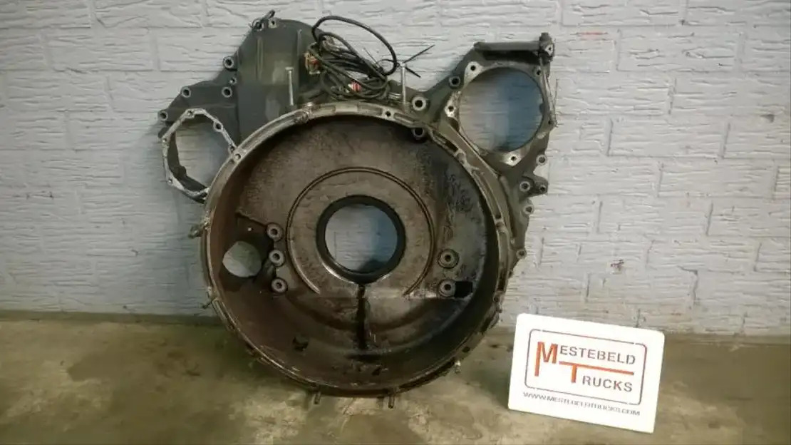 Scania Vliegwielhuis - Engine and parts for Truck: picture 1 Scania Vliegwielhuis - Engine and parts for Truck: picture 1