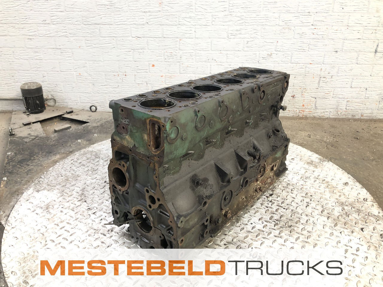 Volvo Blok TD61F - Engine and parts for Truck: picture 1 Volvo Blok TD61F - Engine and parts for Truck: picture 1