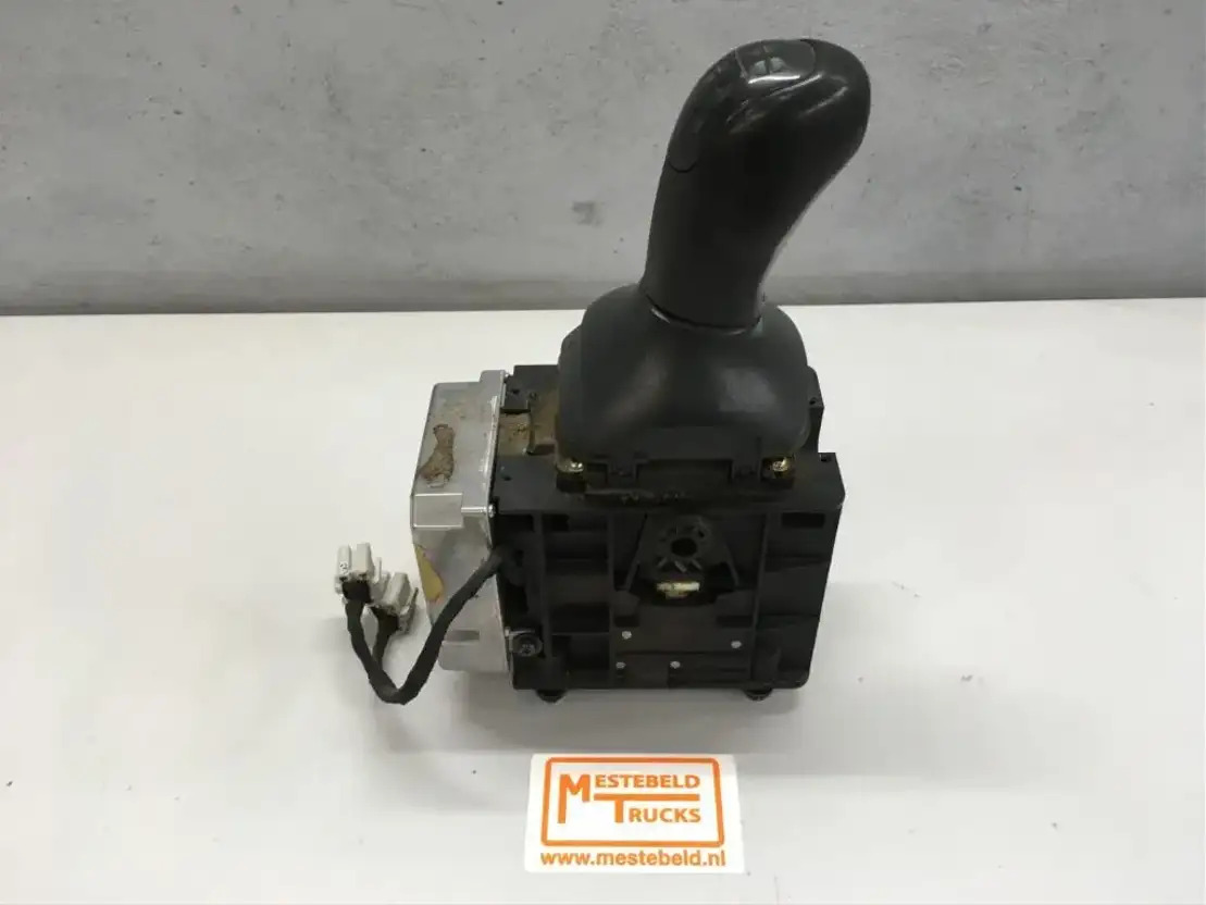 Volvo Versnellingspookhuis - Gearbox and parts for Truck: picture 1 Volvo Versnellingspookhuis - Gearbox and parts for Truck: picture 1