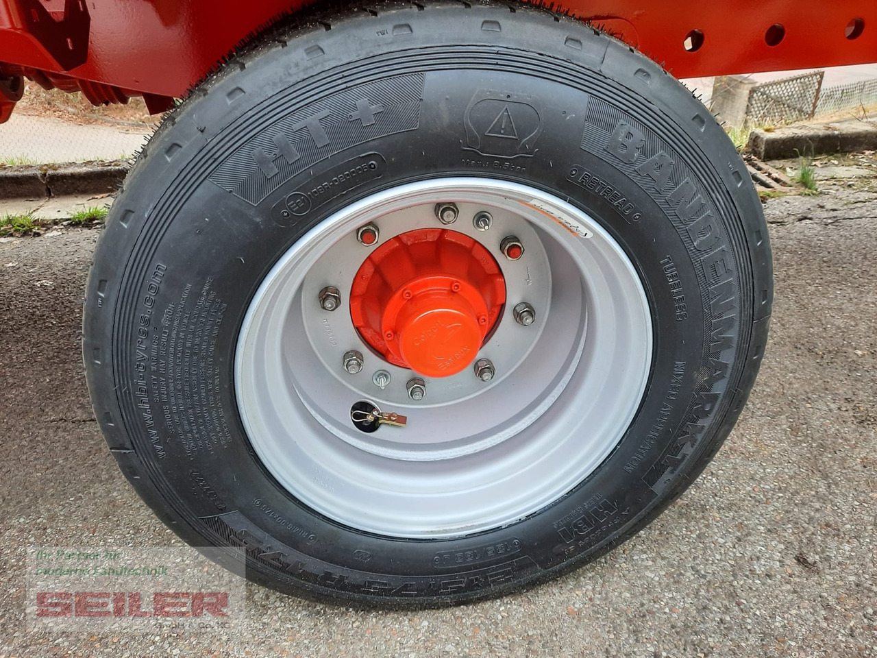 New Forage mixer wagon Kuhn PROFILE 16.2 CS: picture 11