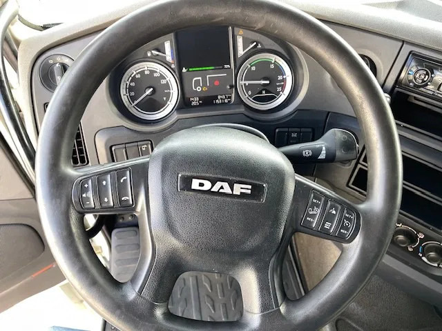Tractor unit DAF XF 106.510 Retarder: picture 13