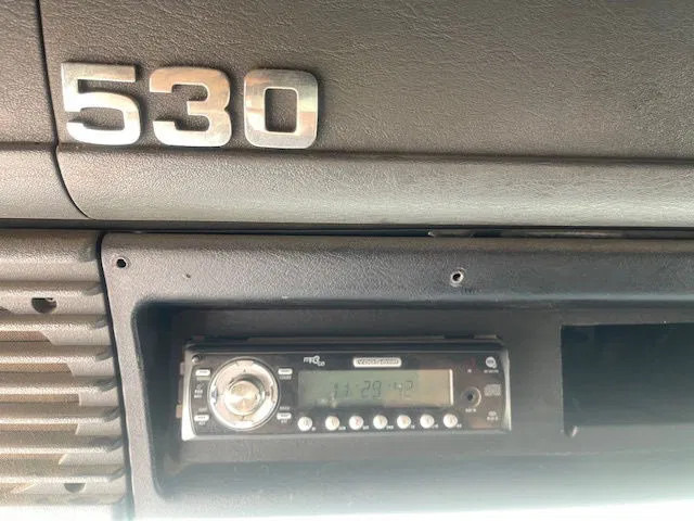 Tractor unit Scania R144-530 V8 Retarder 2x Diesel tank: picture 12