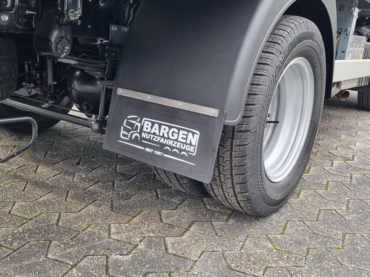 FUSO 6S15 Pritsche 2.8m Heckkran 4xhydr+1xman. Funk! - Flatbed van: picture 3 FUSO 6S15 Pritsche 2.8m Heckkran 4xhydr+1xman. Funk! - Flatbed van: picture 3