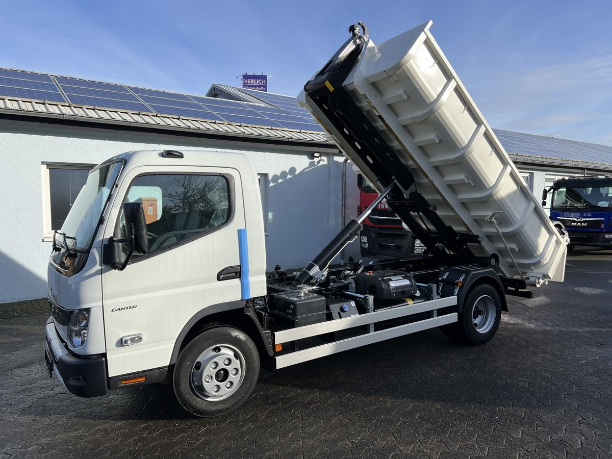 FUSO Canter FUSO 7C18 City Abrollkipper - Hook lift truck: picture 1 FUSO Canter FUSO 7C18 City Abrollkipper - Hook lift truck: picture 1
