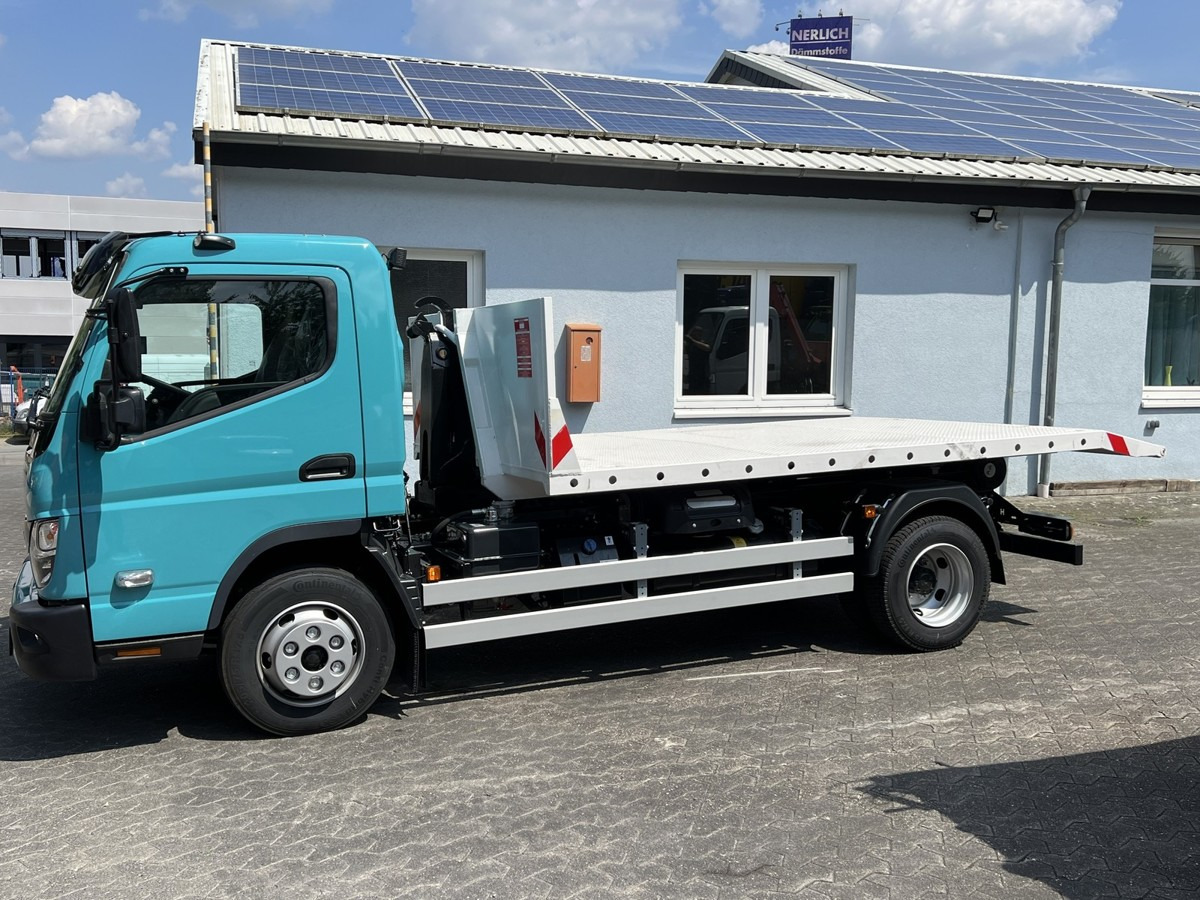 New Hook lift truck, Crane truck FUSO Canter FUSO 9C18 City Abrollkipper Krokbil Color: picture 5
