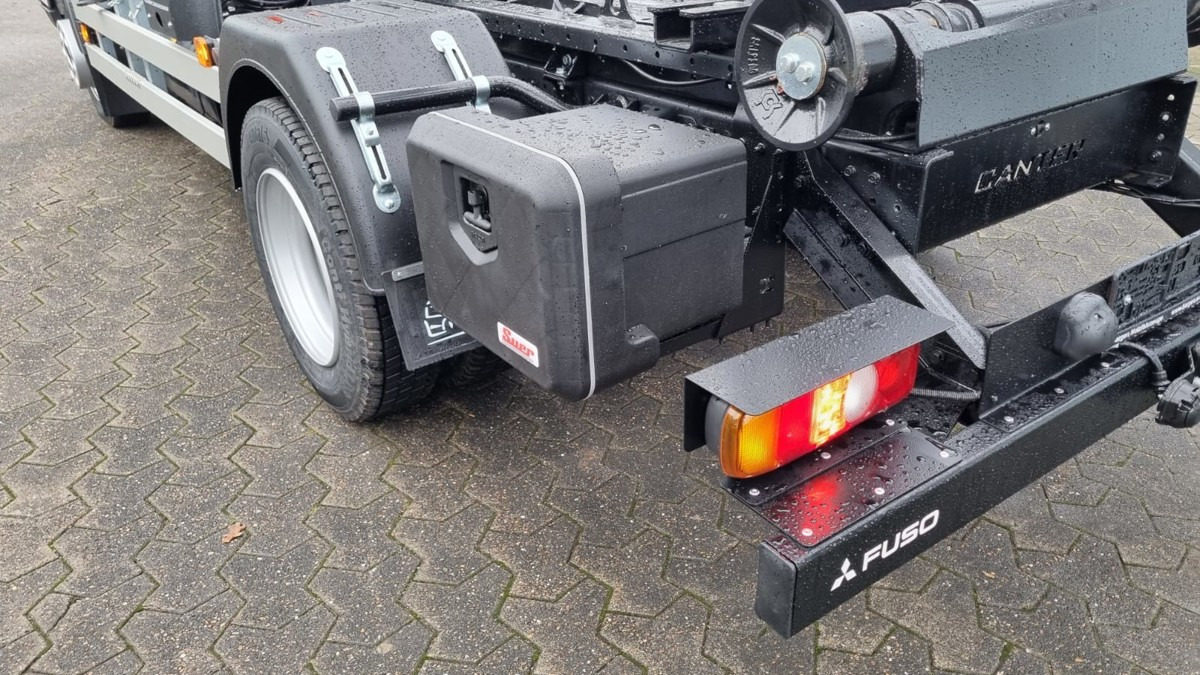 New Hook lift truck, Crane truck FUSO FUSO 9C18 City Abrollkipper + Ladekran m.Greifer: picture 9