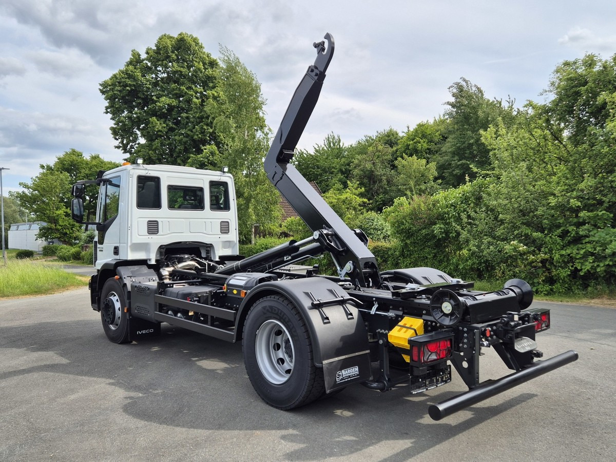 IVECO Euro Cargo 180E32 4x2 Abrollkipper Teleskoparm - Hook lift truck: picture 3 IVECO Euro Cargo 180E32 4x2 Abrollkipper Teleskoparm - Hook lift truck: picture 3