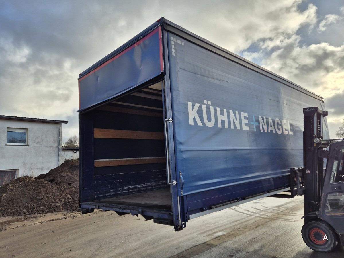 MAN Bordwand Pritsche Plane 7.25m Bj.2017 f. 12T - Curtainsider truck: picture 2 MAN Bordwand Pritsche Plane 7.25m Bj.2017 f. 12T - Curtainsider truck: picture 2