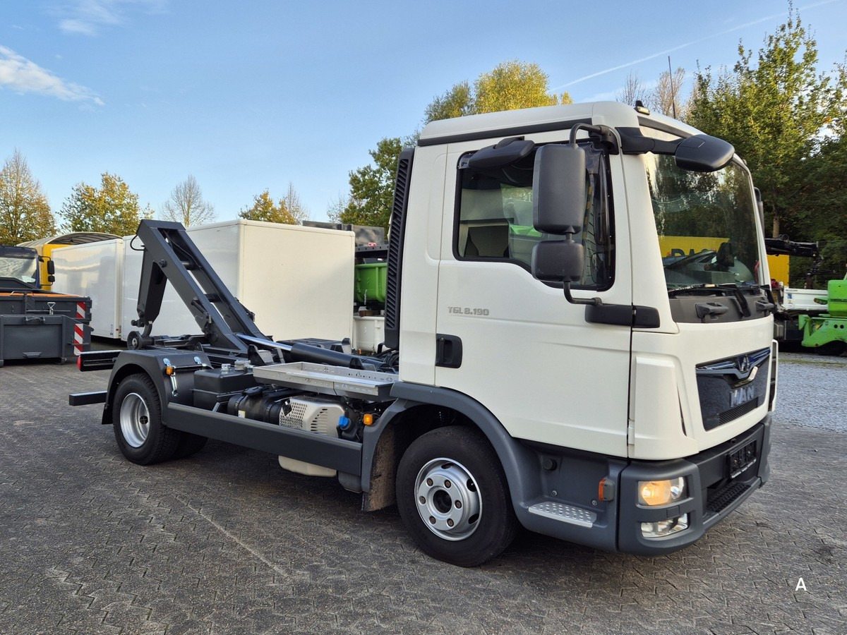 Hook lift truck MAN TGL 8.190 BL City Abrollkipper Aut., 2 x AHK sof: picture 7