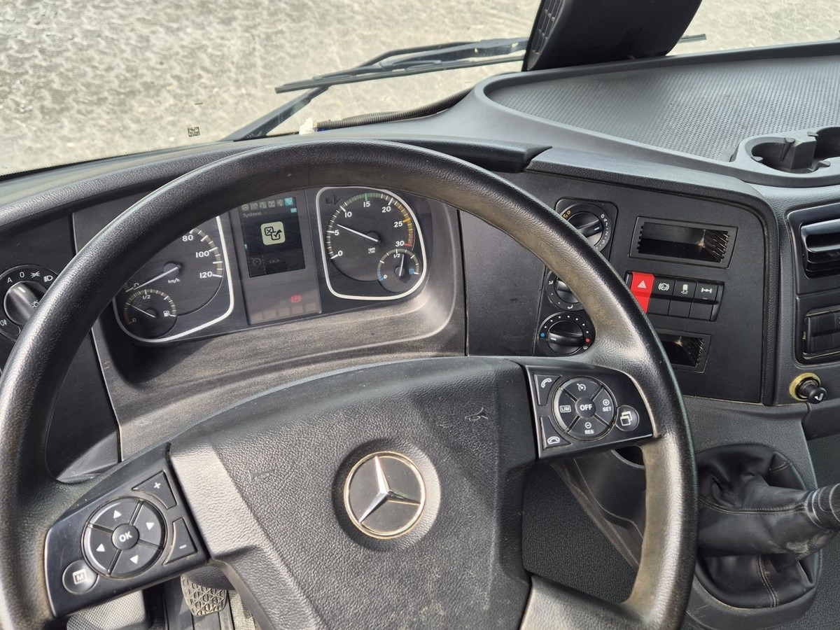Tipper van MERCEDES-BENZ Atego 823 3-Seiten Kipper Meiller 2 x AHK: picture 14